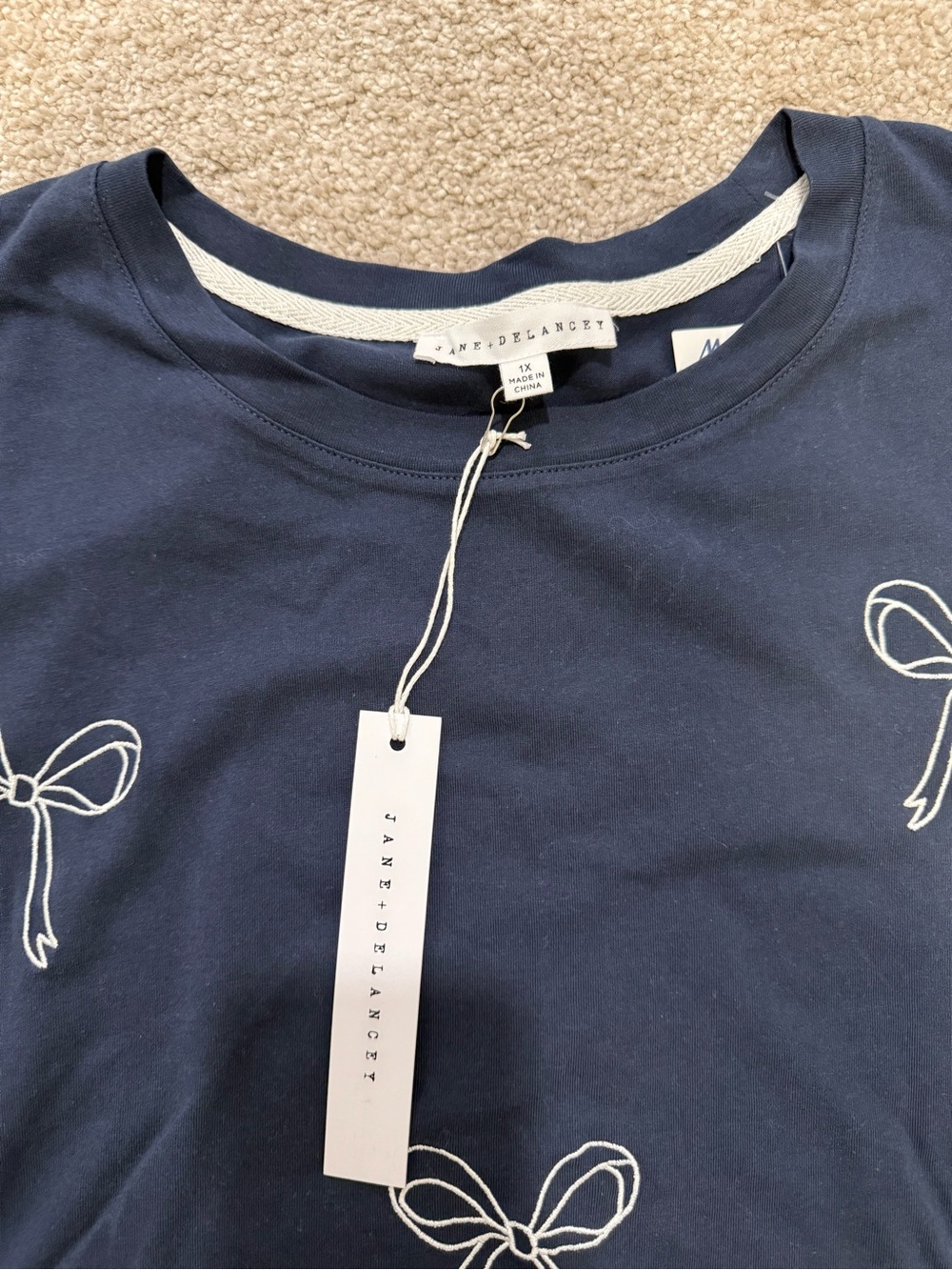 Jane and Delancey short sleeve bow shirt size 1X - Picture 2 of 3
